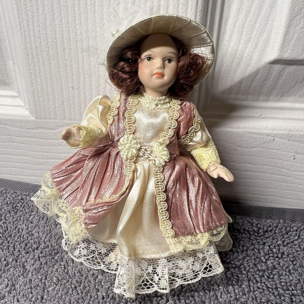 Vintage Victorian Porcelain Doll – Pink & Cream Satin Lace Dress & Bonnet 5.5"
